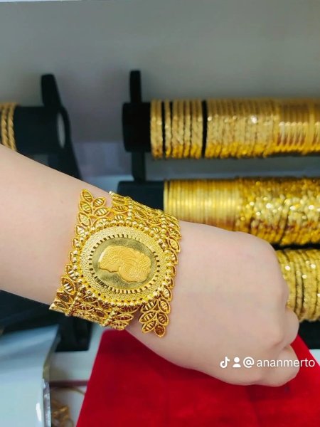 سوارة دبابة